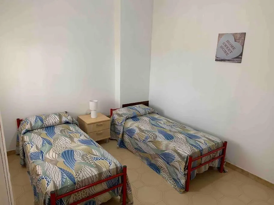 Apartment Casa Vacanza Torre Di Mezzo - Alba Marausa Italy